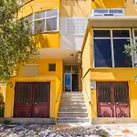 Rooftop With Private Pool By Pikhost Lägenhet Golem (Tirana)