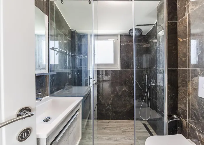 Rooftop With Private Pool By Pikhost Apartament