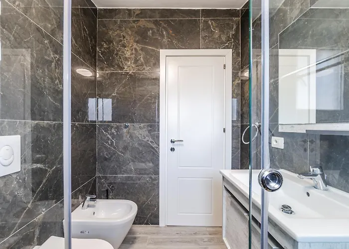 Apartament Rooftop With Private Pool By Pikhost Golem (Tirana)