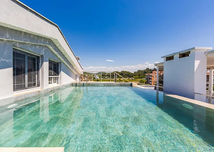 Apartament Rooftop With Private Pool By Pikhost